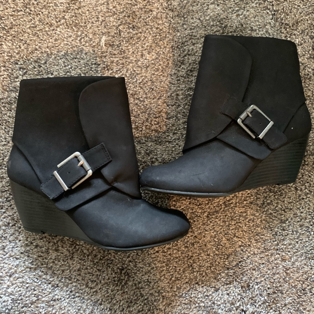 NWOT Booties